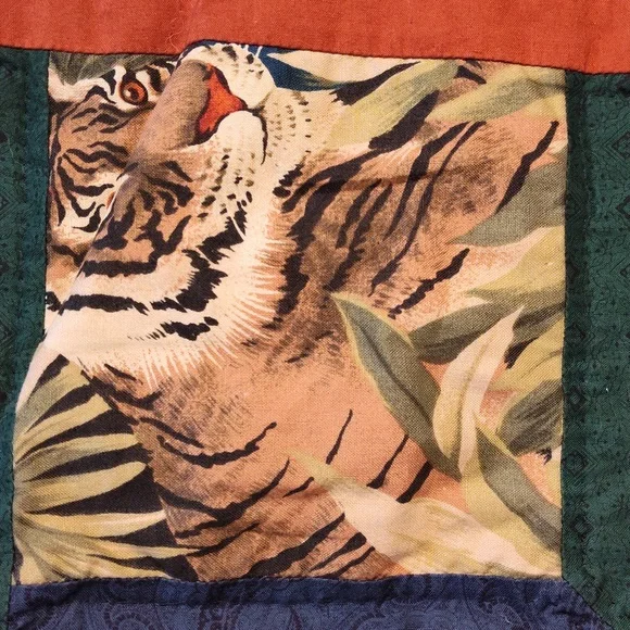 Beautiful Tiger Handmade Small Quilt With Tigers - Picture 11 of 16